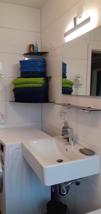 Apartments - Geraeumige 95 Qm Mit Balkon เอาก์สเบิร์ก ภายนอก รูปภาพ