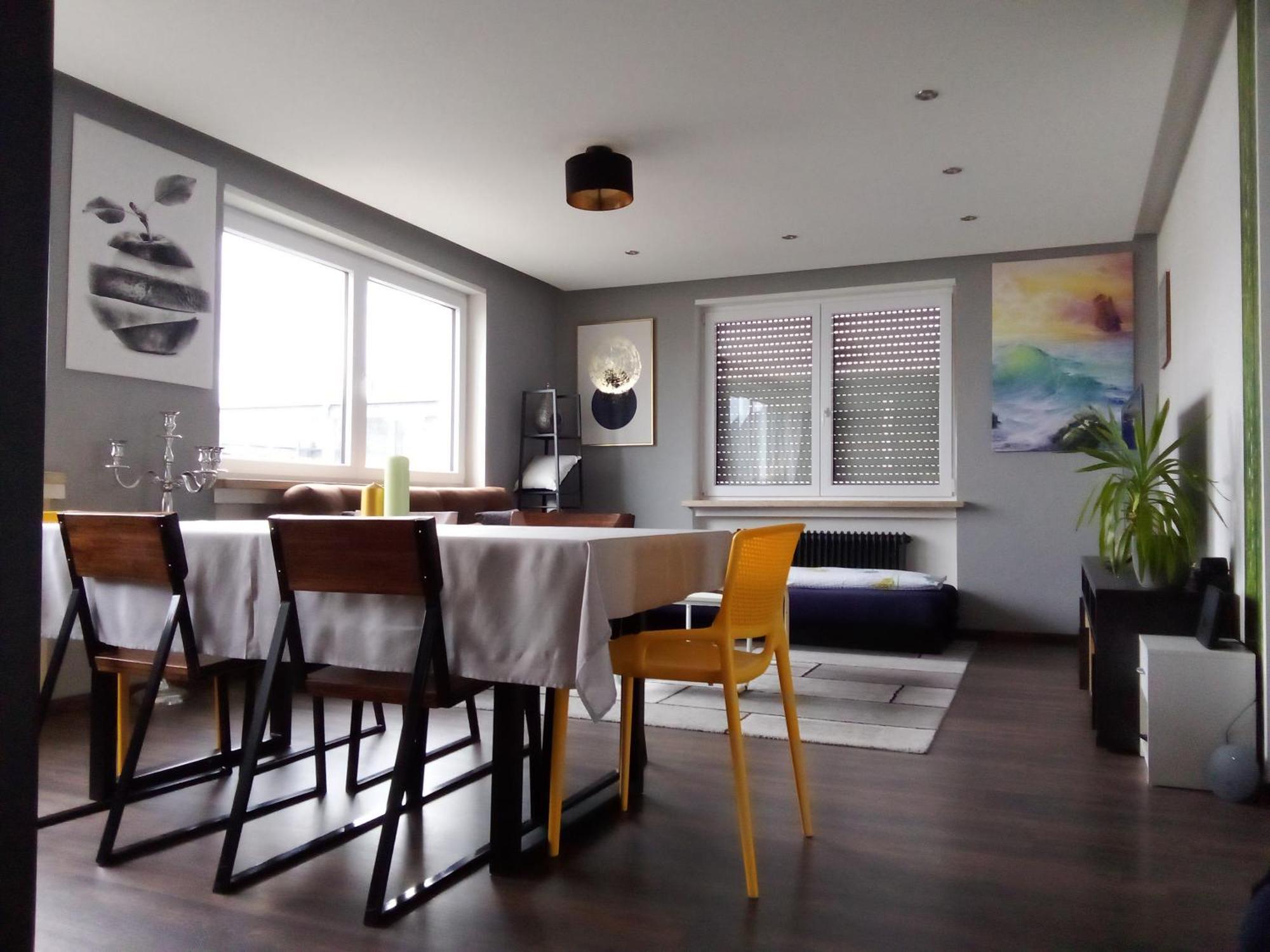 Apartments - Geraeumige 95 Qm Mit Balkon เอาก์สเบิร์ก ภายนอก รูปภาพ
