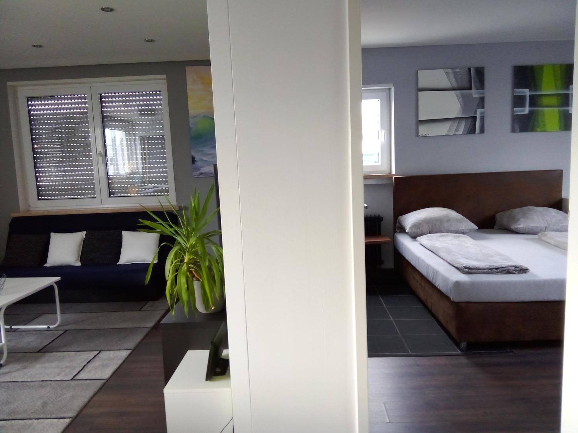 Apartments - Geraeumige 95 Qm Mit Balkon เอาก์สเบิร์ก ภายนอก รูปภาพ