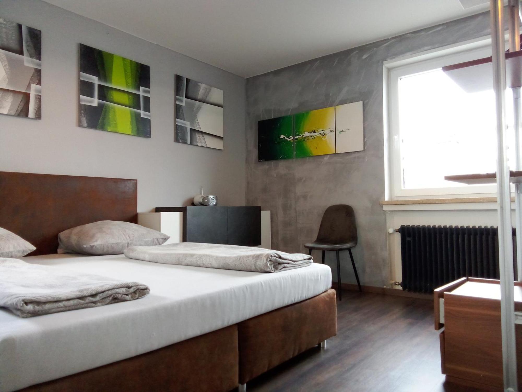 Apartments - Geraeumige 95 Qm Mit Balkon เอาก์สเบิร์ก ภายนอก รูปภาพ